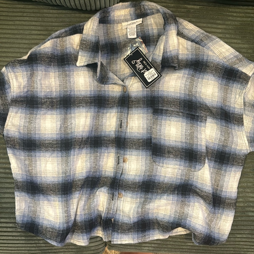 Long sleeve button up crop top